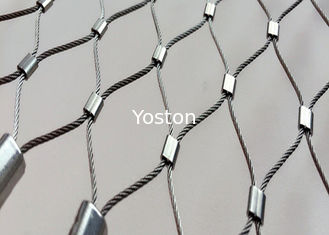 中国 バルコニーの手すりの適用範囲が広いステンレス鋼ケーブルの網Xは高い空地をがちです サプライヤー