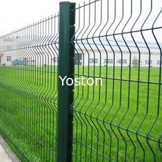 中国 3D囲う曲線ポリ塩化ビニールによって塗られる溶接された金網空港のための金属の防御フェンスのパネル サプライヤー