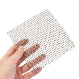 Gr1 Gr2の純粋なチタニウムの高力医学の応用を得る50ミクロンによって編まれる金網 サプライヤー
